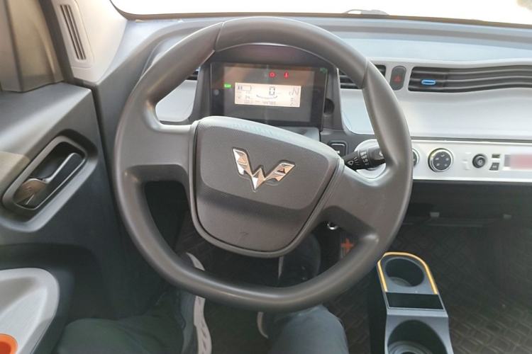 Used Wuling Hongguang MINIEV 2022 Easy Version Lithium-NMC Steering Wheel