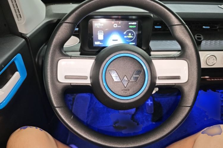 Used Wuling Hongguang MINIEV 2022 GAMEBOY 300km Enthusiast Model with Lithium Iron Phosphate Steering Wheel
