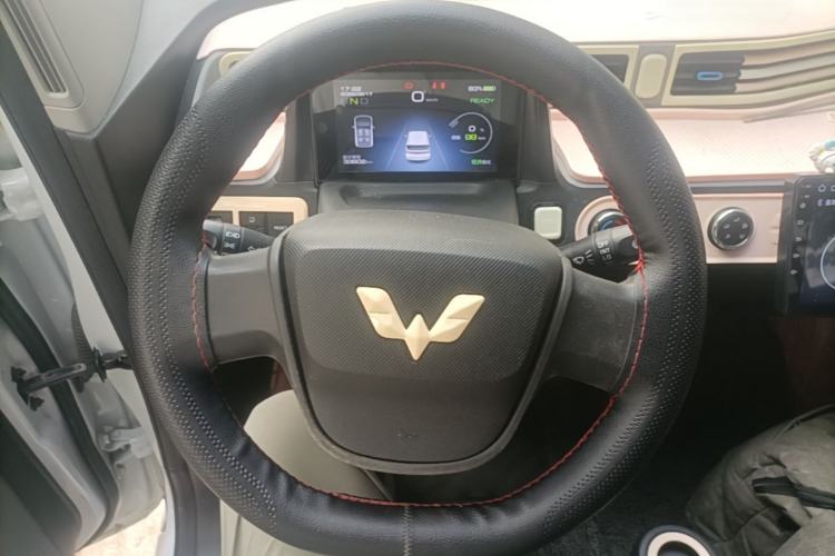 Used Wuling Hongguang MINIEV 2022 Zizai Version Lithium-NMC Steering Wheel