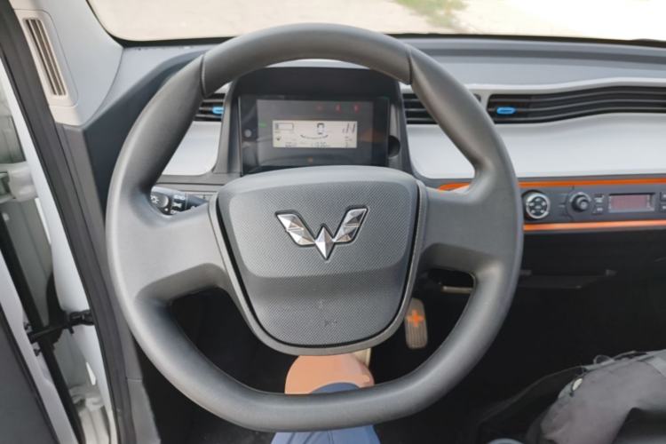 Used Wuling Hongguang MINIEV 2022 Easy Version Lithium Iron Phosphate Steering Wheel