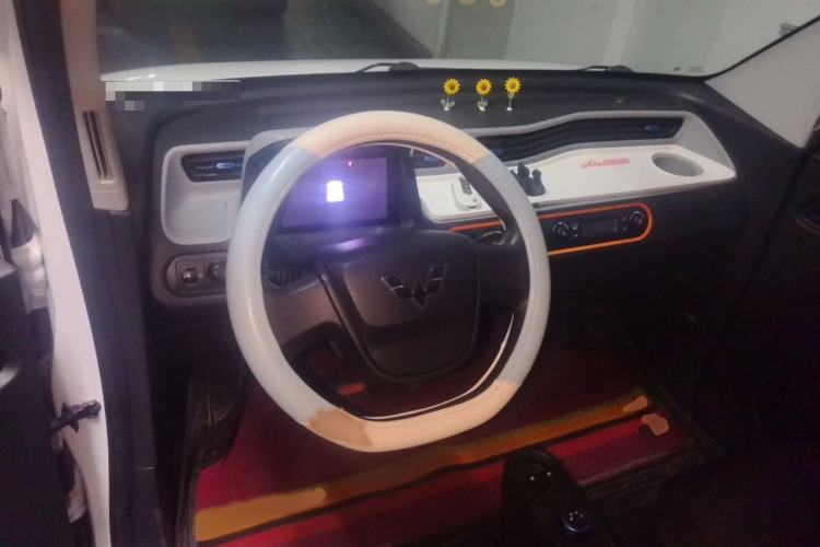 Used Wuling Hongguang MINIEV 2022 Easy Version Lithium Iron Phosphate Steering Wheel