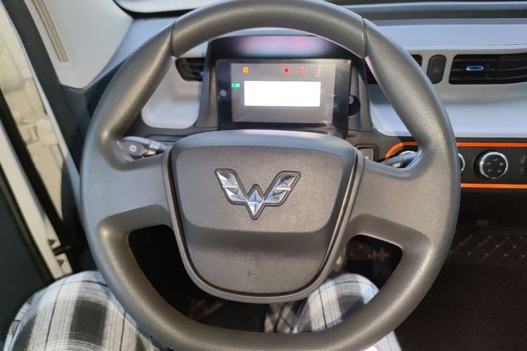 Used Wuling Hongguang MINIEV 2022 Easy Version Lithium Iron Phosphate Steering Wheel