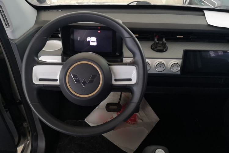 Used Wuling Hongguang MINIEV 2022 GAMEBOY 200km Gaming Edition with Lithium Iron Phosphate Steering Wheel