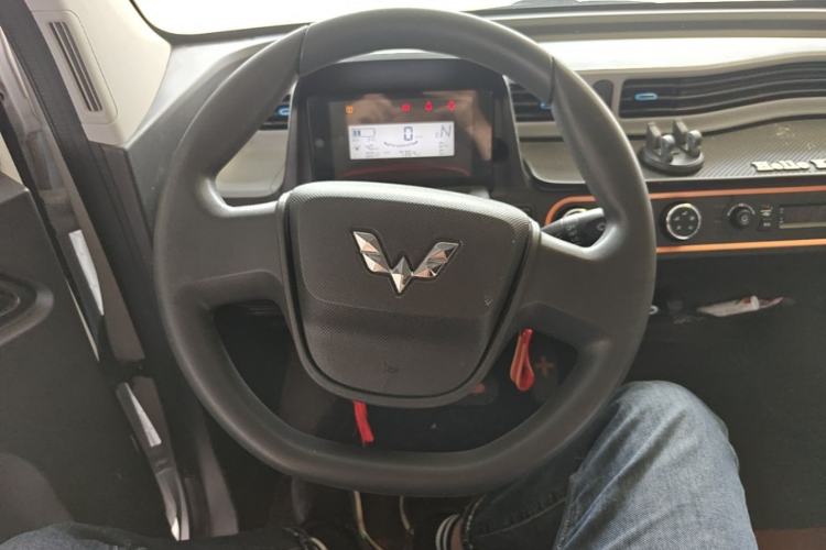 Used Wuling Hongguang MINIEV 2022 Easy Version Lithium-NMC Steering Wheel