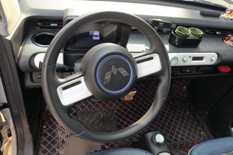 Used Wuling Hongguang MINIEV 2022 GAMEBOY 200km Gaming Edition with Lithium Iron Phosphate Steering Wheel
