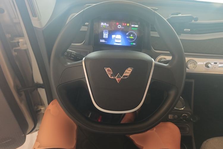 Used Wuling Hongguang MINIEV 2022 Macaron Premium Model – Lithium Iron Phosphate Steering Wheel