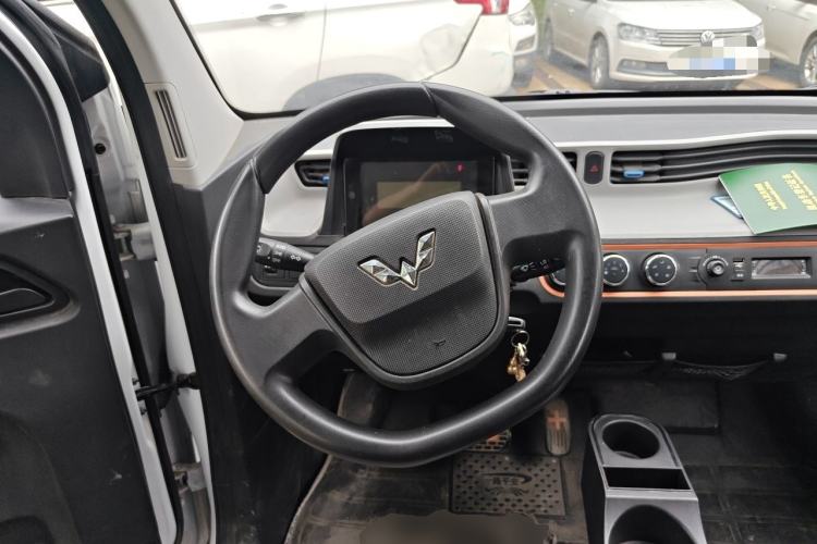 Used Wuling Hongguang MINIEV 2022 Easy Version Lithium Iron Phosphate Steering Wheel
