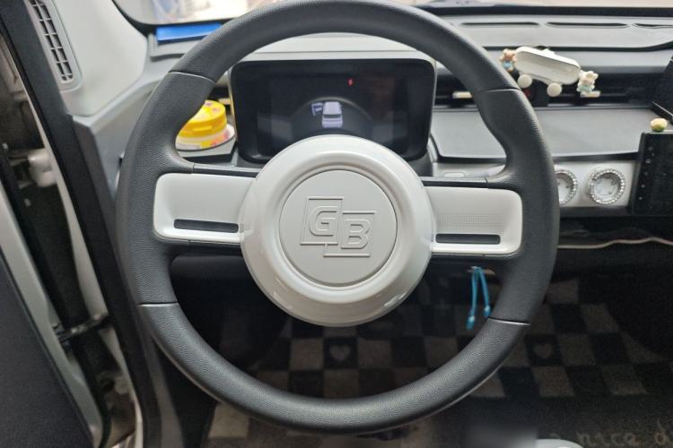 Used Wuling Hongguang MINIEV 2022 GAMEBOY 200km Gaming Edition with Lithium Iron Phosphate Steering Wheel