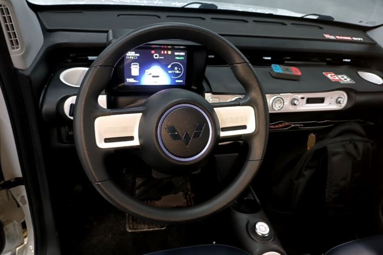 Used Wuling Hongguang MINIEV 2022 GAMEBOY 200km Gaming Edition with Lithium Iron Phosphate Steering Wheel