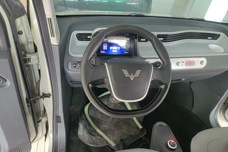 Used Wuling Hongguang MINIEV 2022 Macaron Premium Model – Lithium Iron Phosphate Steering Wheel
