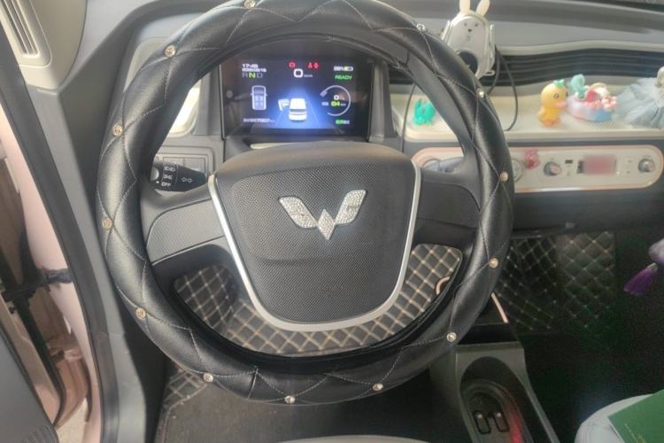 Used Wuling Hongguang MINIEV 2022 Macaron Premium Model – Lithium Iron Phosphate Steering Wheel