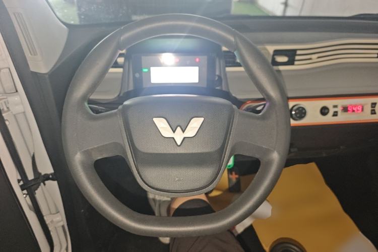 Used Wuling Hongguang MINIEV 2022 Easy Version Lithium-NMC Steering Wheel