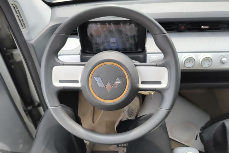 Used Wuling Hongguang MINIEV 2022 GAMEBOY 200km Gaming Edition with Lithium Iron Phosphate Steering Wheel