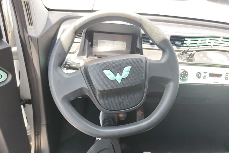 Used Wuling Hongguang MINIEV 2022 Easy Version Lithium Iron Phosphate Steering Wheel