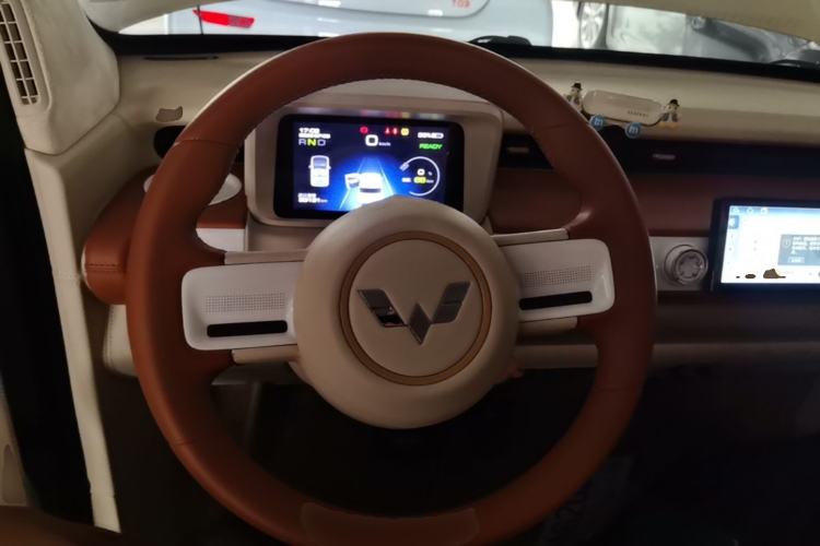 Used Wuling Hongguang MINIEV 2022 GAMEBOY 200km Gaming Edition with Lithium Iron Phosphate Steering Wheel