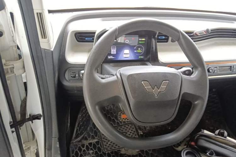 Used Wuling Hongguang MINIEV 2022 Enjoy Edition Lithium Iron Phosphate Steering Wheel