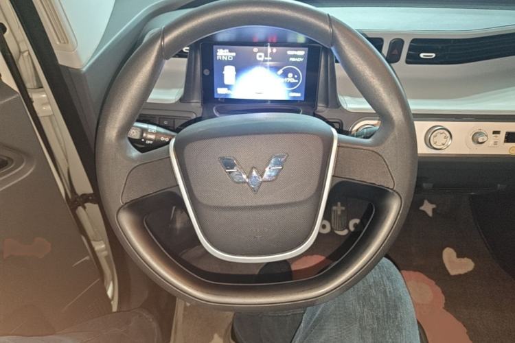 Used Wuling Hongguang MINIEV 2022 Macaron Premium Model – Lithium Iron Phosphate Steering Wheel