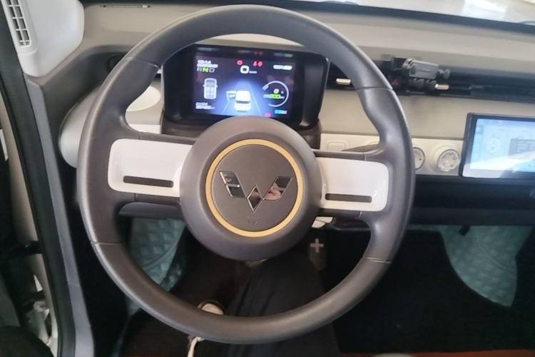 Used Wuling Hongguang MINIEV 2022 GAMEBOY 200km Gaming Edition with Lithium Iron Phosphate Steering Wheel