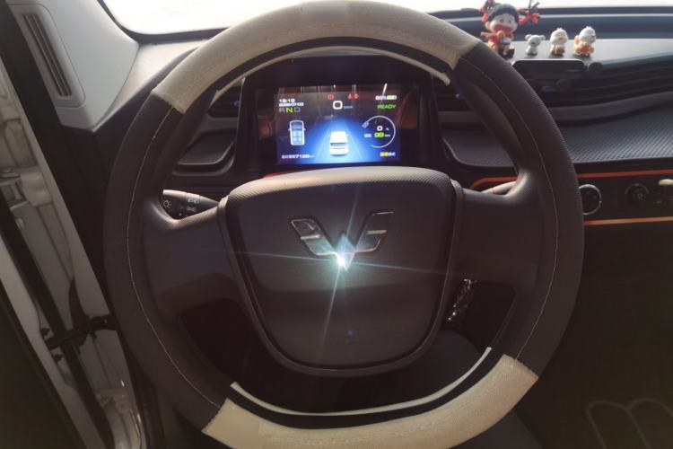 Used Wuling Hongguang MINIEV 2022 Zizai Version Lithium Iron Phosphate Steering Wheel
