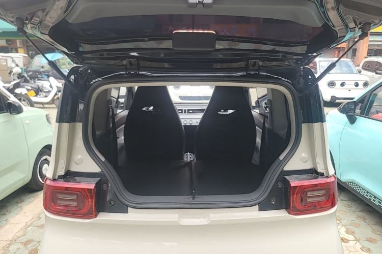 Used Wuling Hongguang MINIEV 2022 Macaron Fashion Model Lithium Iron Phosphate Trunk