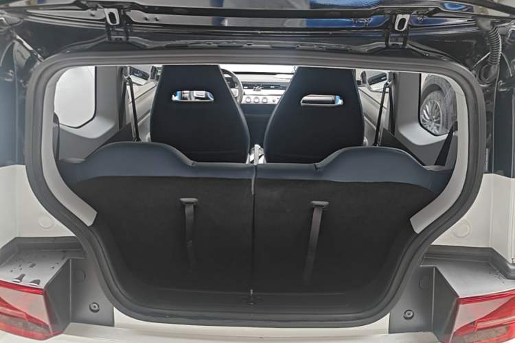 Used Wuling Hongguang MINIEV 2022 GAMEBOY 300km Enthusiast Model with Lithium Iron Phosphate Trunk