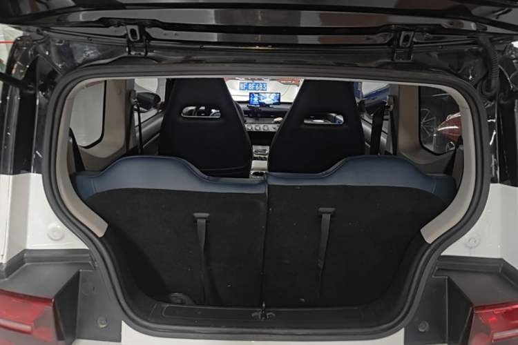 Used Wuling Hongguang MINIEV 2022 GAMEBOY 300km Enthusiast Model with Lithium Iron Phosphate Trunk