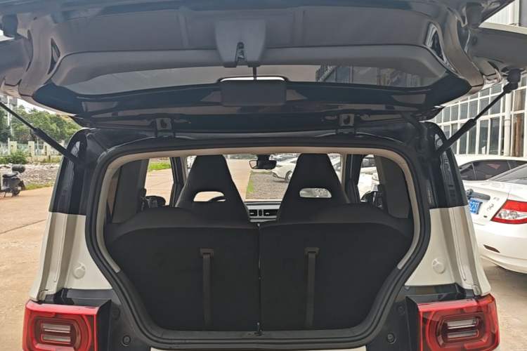 Used Wuling Hongguang MINIEV 2022 Macaron Premium Model – Lithium Iron Phosphate Trunk