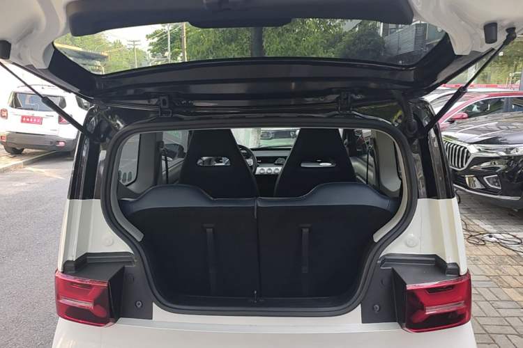 Used Wuling Hongguang MINIEV 2022 GAMEBOY 300km Enthusiast Model with Lithium Iron Phosphate Trunk