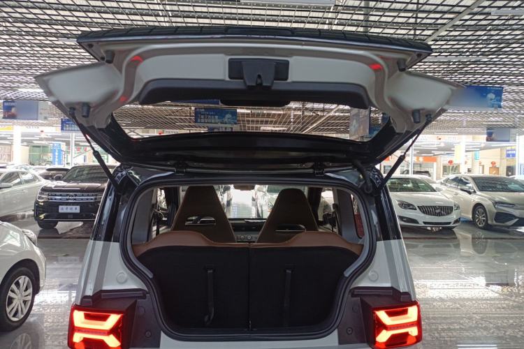 Used Wuling Hongguang MINIEV 2022 GAMEBOY 300km Enthusiast Model with Lithium Iron Phosphate Trunk