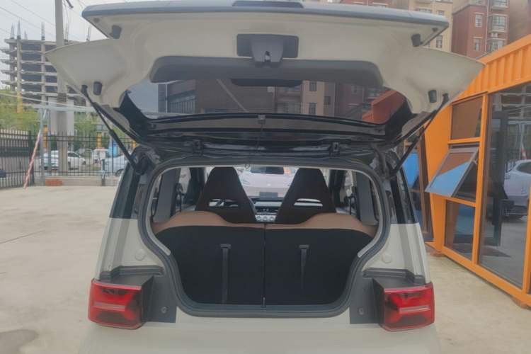 Used Wuling Hongguang MINIEV 2022 GAMEBOY 200km Gaming Edition with Lithium Iron Phosphate Trunk