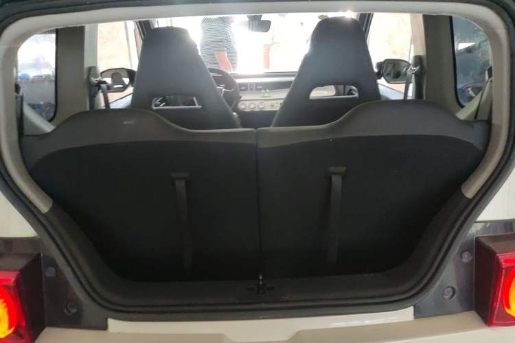 Used Wuling Hongguang MINIEV 2022 Macaron Premium Model – Lithium Ternary Battery Trunk