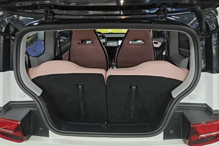 Used Wuling Hongguang MINIEV 2022 GAMEBOY 300km Enthusiast Model with Lithium Iron Phosphate Trunk