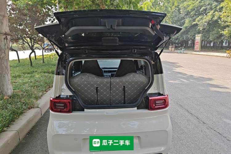 Used Wuling Hongguang MINIEV 2022 Macaron Fashion Model Lithium Iron Phosphate Trunk