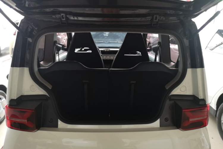 Used Wuling Hongguang MINIEV 2022 GAMEBOY 200km Gaming Edition with Lithium Iron Phosphate Trunk