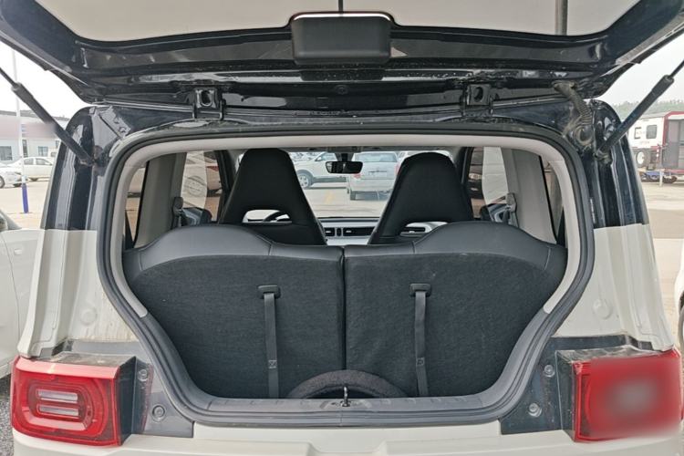 Used Wuling Hongguang MINIEV 2022 Macaron Premium Model – Lithium Iron Phosphate Trunk