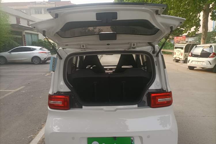 Used Wuling Hongguang MINIEV 2022 Zizai Version Lithium-NMC Trunk
