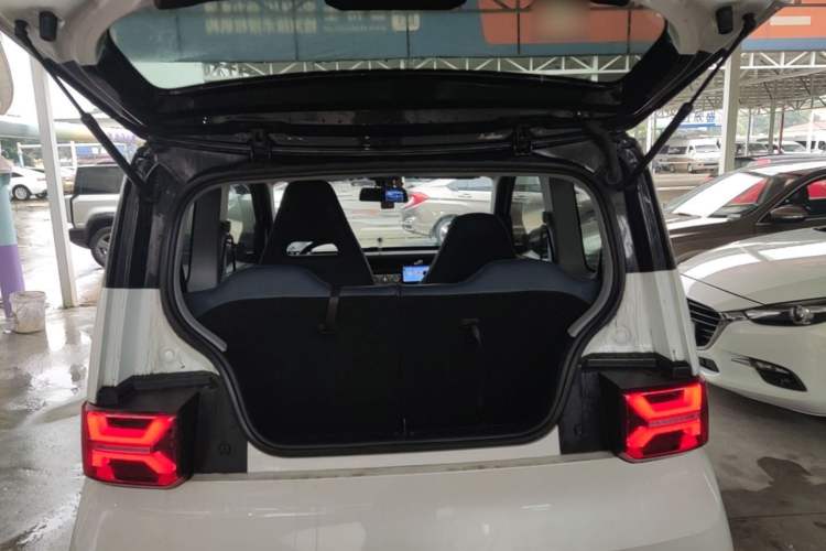Used Wuling Hongguang MINIEV 2022 GAMEBOY 200km Gaming Edition with Lithium Iron Phosphate Trunk