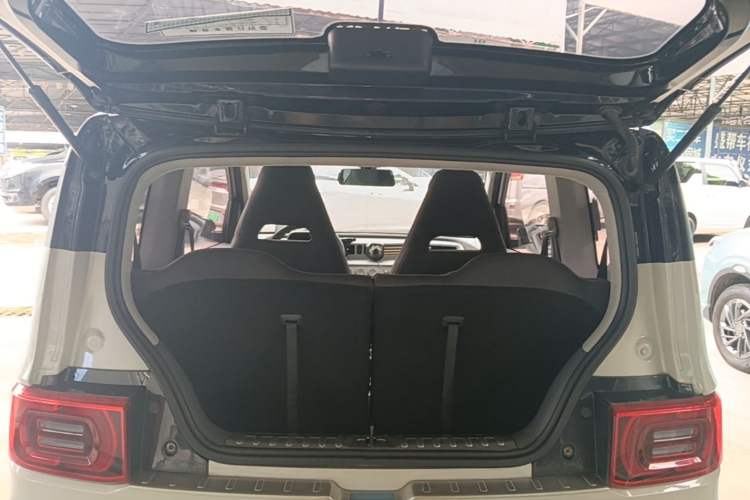 Used Wuling Hongguang MINIEV 2022 Macaron Premium Model – Lithium Iron Phosphate Trunk