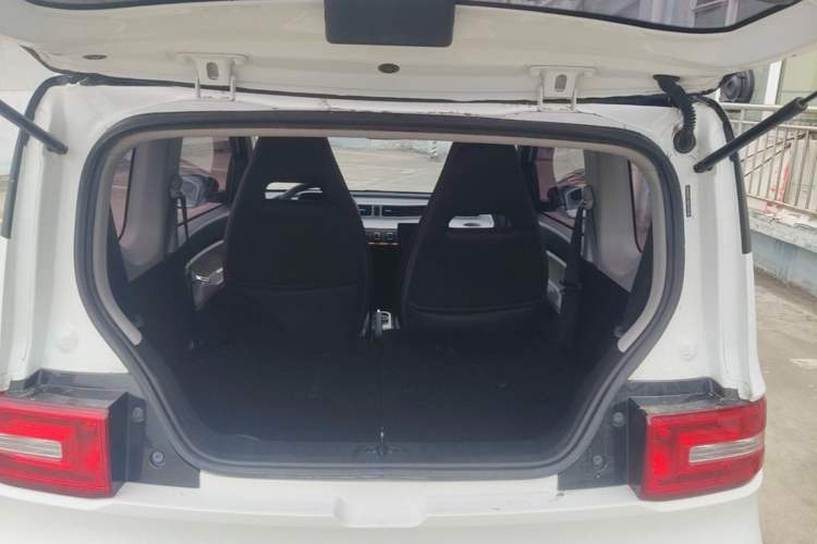 Used Wuling Hongguang MINIEV 2022 Easy Version Lithium Iron Phosphate Trunk