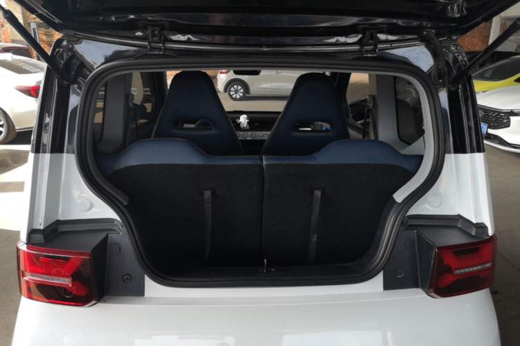Used Wuling Hongguang MINIEV 2022 GAMEBOY 300km Enthusiast Model with Lithium Iron Phosphate Trunk