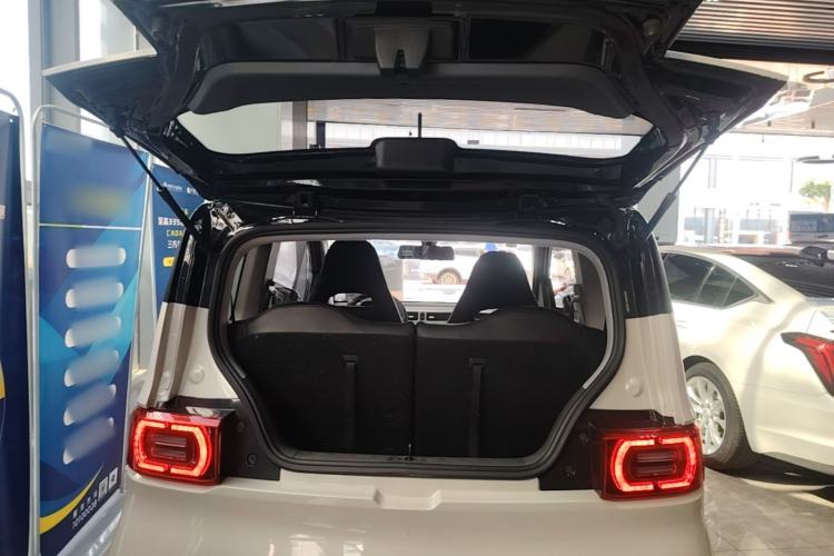 Used Wuling Hongguang MINIEV 2022 Macaron Fashion Edition Lithium-Nickel-Cobalt-Alpha-oxide Trunk