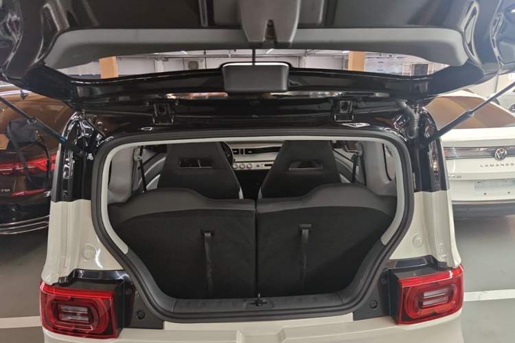 Used Wuling Hongguang MINIEV 2022 Macaron Fashion Model Lithium Iron Phosphate Trunk