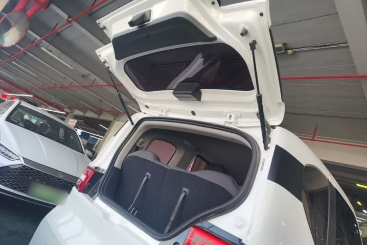 Used Wuling Hongguang MINIEV 2022 Zizai Version Lithium-NMC Trunk