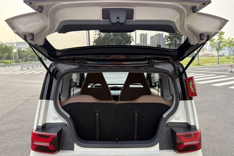 Used Wuling Hongguang MINIEV 2022 GAMEBOY 200km Gaming Edition with Lithium Iron Phosphate Trunk