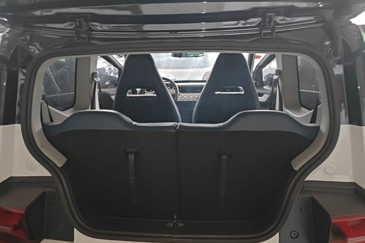Used Wuling Hongguang MINIEV 2022 GAMEBOY 200km Gaming Edition with Lithium Iron Phosphate Trunk