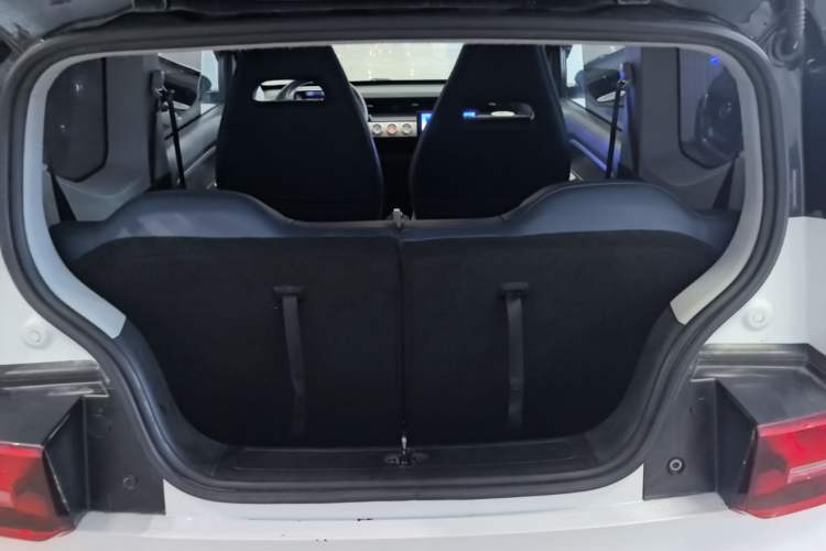 Used Wuling Hongguang MINIEV 2022 GAMEBOY 200km Gaming Edition with Lithium Iron Phosphate Trunk