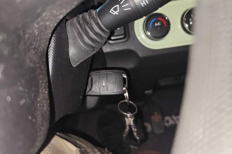Used Wuling Hongguang MINIEV 2022 Easy Version Lithium-NMC Vehicle Key