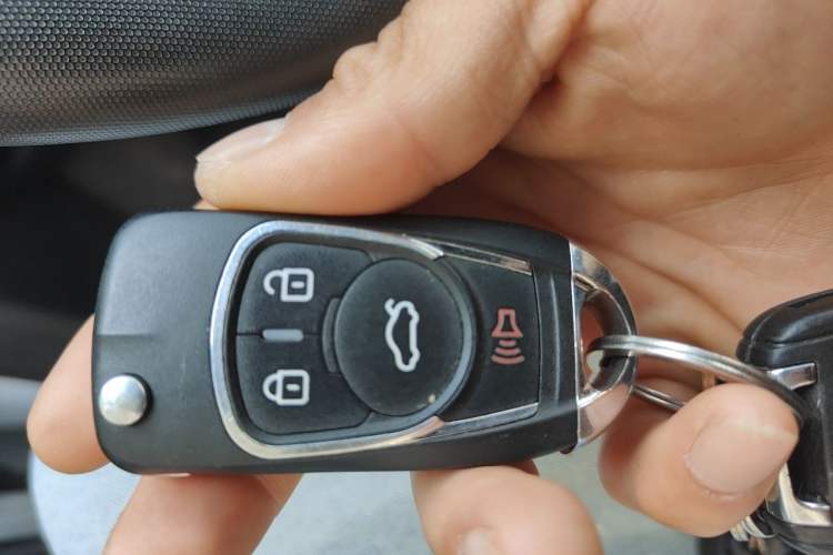 Used Wuling Hongguang MINIEV 2022 Easy Version Lithium Iron Phosphate Vehicle Key