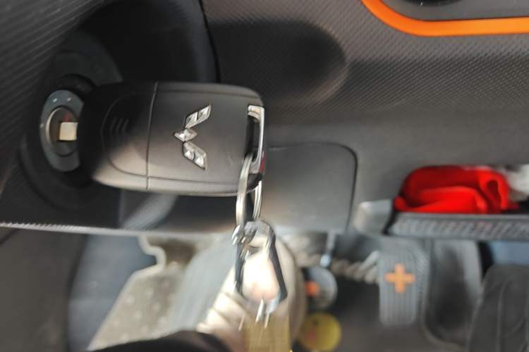 Used Wuling Hongguang MINIEV 2022 Easy Version Lithium Iron Phosphate Vehicle Key