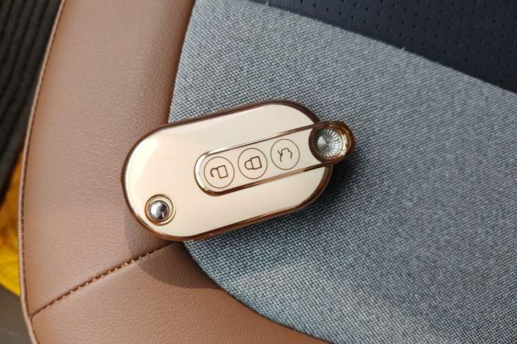 Used Wuling Hongguang MINIEV 2022 GAMEBOY 200km Gaming Edition with Lithium Iron Phosphate Vehicle Key